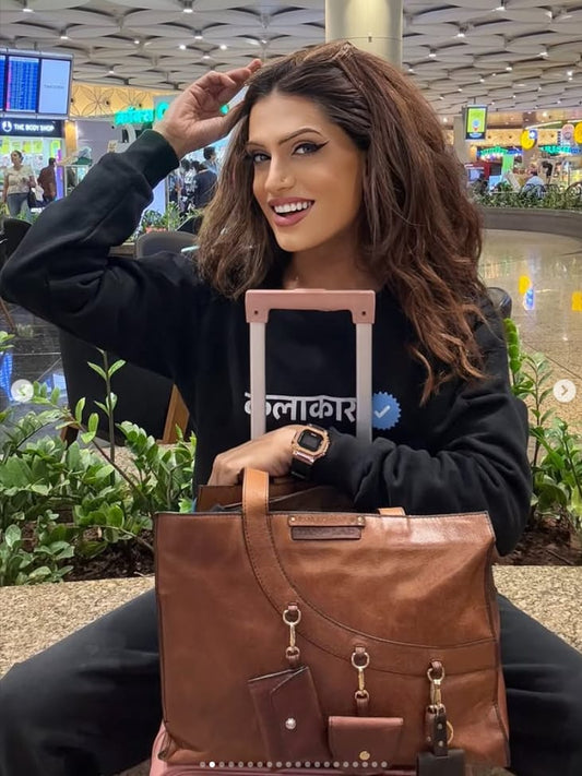 Rani Kohenur aka Sushant Divgikr featuring Wide Monika in Sangria